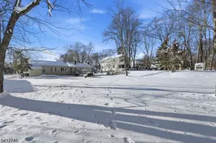 47 Clinton Ave, New Providence, NJ 07974 - Photo 37