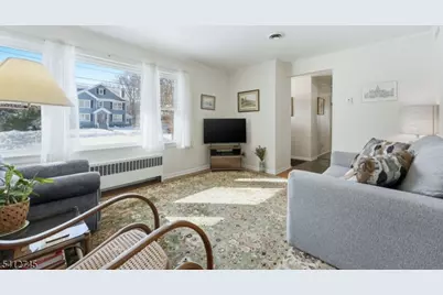 47 Clinton Ave, New Providence, NJ 07974 - Photo 5