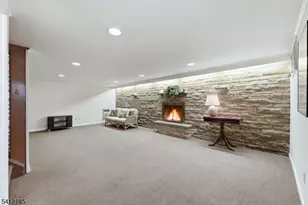 47 Clinton Ave, New Providence, NJ 07974 - Photo 29