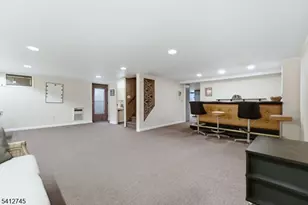 47 Clinton Ave, New Providence, NJ 07974 - Photo 27