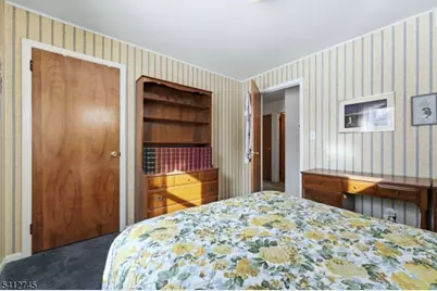 47 Clinton Ave, New Providence, NJ 07974 - Photo 19