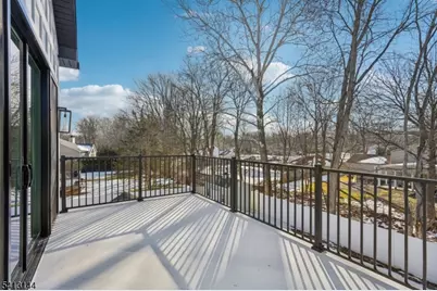 39 Billingsley Dr, Livingston, NJ 07039 - Photo 29