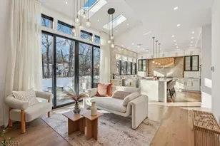 39 Billingsley Dr, Livingston, NJ 07039 - Photo 7