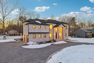 39 Billingsley Dr, Livingston, NJ 07039 - Photo 35