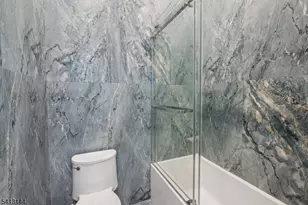 39 Billingsley Dr, Livingston, NJ 07039 - Photo 19