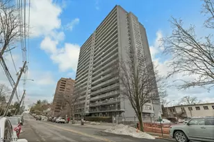 285 Aycrigg Ave 5C, Passaic, NJ 07055 - Photo 1