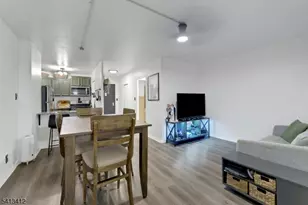 285 Aycrigg Ave 5C, Passaic, NJ 07055 - Photo 9