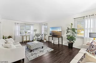 7 Concord Dr, Franklin Township, NJ 08873 - Photo 11