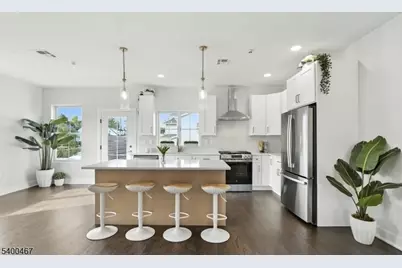 194 Canterbury Ave, North Arlington, NJ 07031 - Photo 3