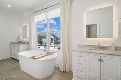 31 North Dr, Livingston, NJ 07039 - Photo 25