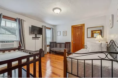 32 Fairview Pl, Belleville, NJ 07109 - Photo 13