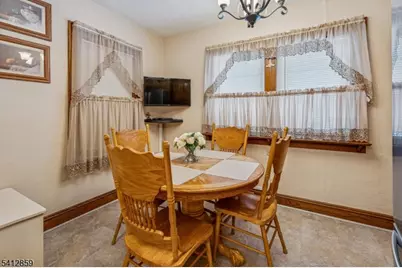 32 Fairview Pl, Belleville, NJ 07109 - Photo 9