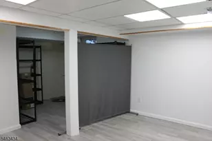 83 Pheasant Run, Edison, NJ 08820 - Photo 19