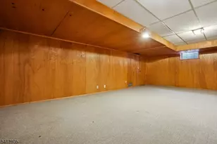 61 Western Dr, Millburn, NJ 07078 - Photo 13