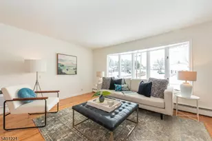 27 Balston Dr, Verona, NJ 07044 - Photo 3