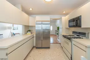 27 Balston Dr, Verona, NJ 07044 - Photo 11