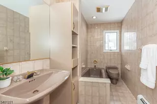 27 Balston Dr, Verona, NJ 07044 - Photo 23