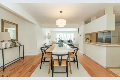 27 Balston Dr, Verona, NJ 07044 - Photo 7