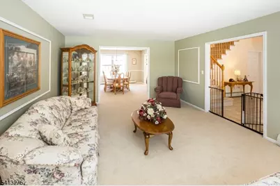 10 Hawthorn Dr, Roxbury Township, NJ 07876 - Photo 7