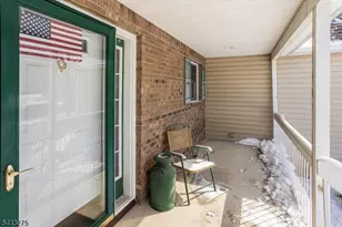 10 Hawthorn Dr, Roxbury Township, NJ 07876 - Photo 3