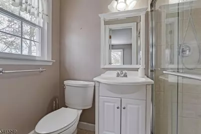 18 Stony Hill Ct, Butler, NJ 07405 - Photo 17