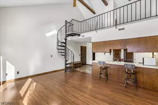 2 Squaw Valley Ct, Vernon Twp., NJ 07462 - Photo 9