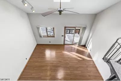 2 Squaw Valley Ct #6, Vernon Twp., NJ 07462 - Photo 11