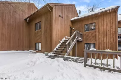 2 Squaw Valley Ct #6, Vernon Twp., NJ 07462 - Photo 3