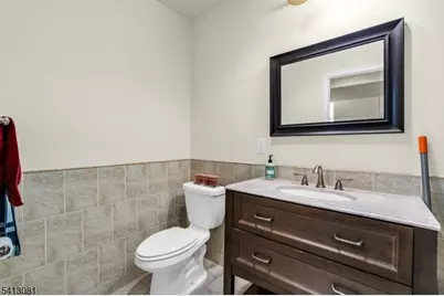 226 Pennsylvania Railroad A, Linden, NJ 07036 - Photo 43