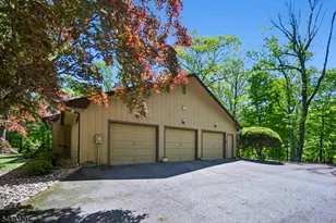 137 High Oaks Dr, Warren Township, NJ 07059 - Photo 47