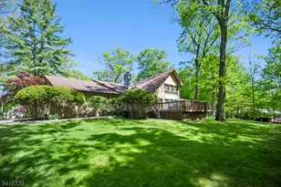 137 High Oaks Dr, Warren Township, NJ 07059 - Photo 49