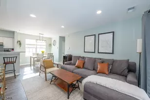 4101 Schindler Ln, Wayne Twp., NJ 07470 - Photo 5