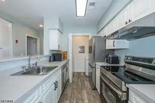 4101 Schindler Ln, Wayne Twp., NJ 07470 - Photo 11