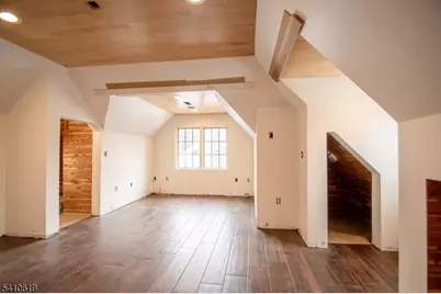 105 Larned Rd, Summit, NJ 07901 - Photo 11