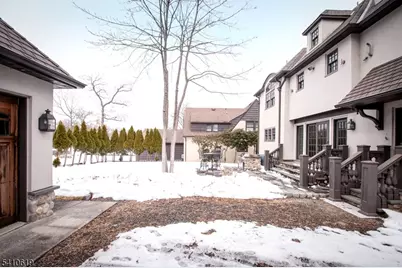 105 Larned Rd, Summit, NJ 07901 - Photo 17