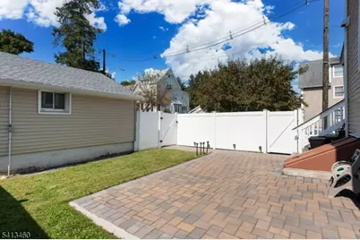 122 N Fullerton Ave, Montclair, NJ 07042 - Photo 15