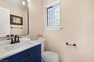 13 Chestnut Ct, High Bridge, NJ 08829 - Photo 11