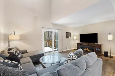 13 Chestnut Ct, High Bridge, NJ 08829 - Photo 5