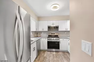 13 Chestnut Ct, High Bridge, NJ 08829 - Photo 9