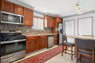 9 Kingsberry Dr, Franklin Township, NJ 08873 - Photo 5