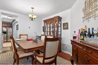 9 Kingsberry Dr, Franklin Township, NJ 08873 - Photo 9