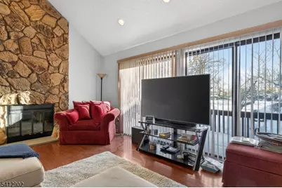 9 Kingsberry Dr, Franklin Township, NJ 08873 - Photo 3