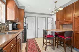 9 Kingsberry Dr, Franklin Township, NJ 08873 - Photo 7