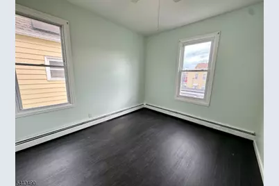 318 Ampere Pkwy, Bloomfield, NJ 07003 - Photo 11