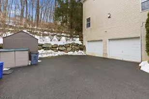 9 Poplar Ct, Allamuchy Township, NJ 07840 - Photo 5