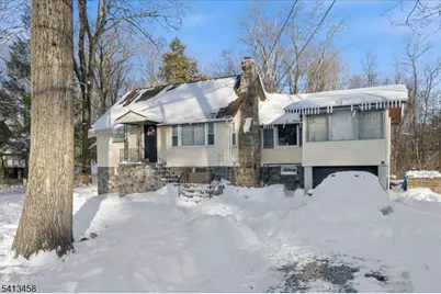 407 Diggles Pl, Vernon, NJ 07422 - Photo 1