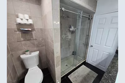 109 Bradley Ave, Bergenfield, NJ 07621 - Photo 11