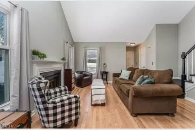 95 Huckleberry Ct, Readington, NJ 08887 - Photo 3