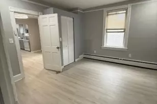 126 Columbus Pl, Roselle Park, NJ 07204 - Photo 3