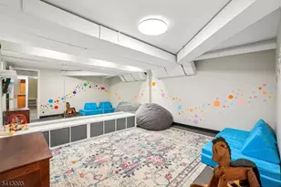 19 Skyline Dr, West Orange Township, NJ 07052 - Photo 43